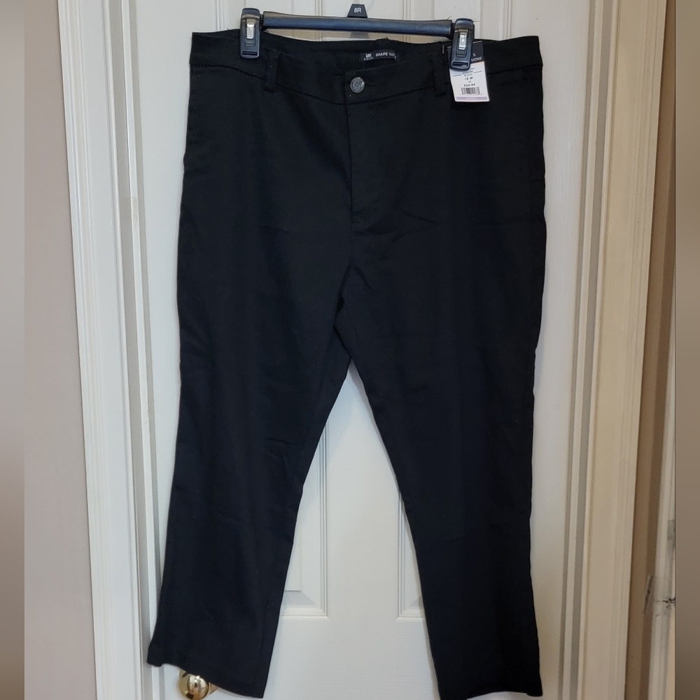 NWT Lee stretch casual pants size 18